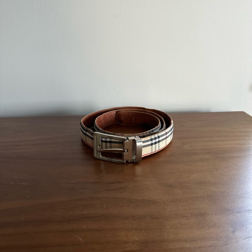 FAKE Burberry patterned belt
